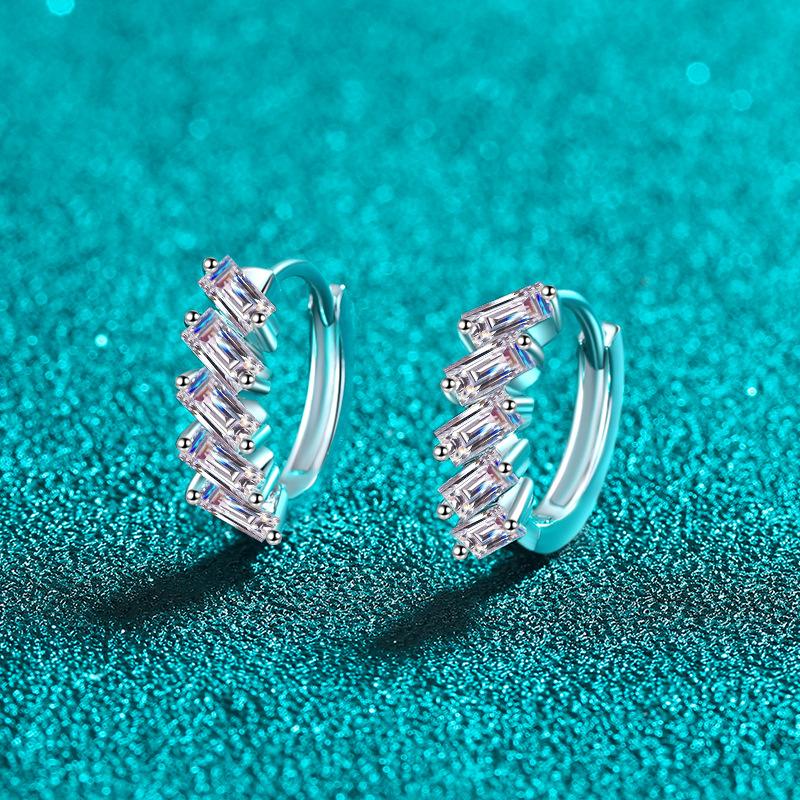 Emerald Cut Moissanite Silver Earrings for Women with Geometric Design and Fashionable Style
