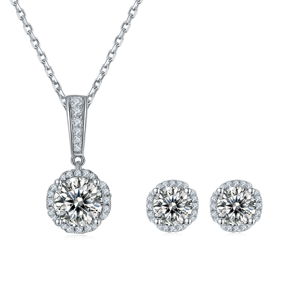 Round-Cut Moissanite Halo Stud Earrings in 925 Sterling Silver